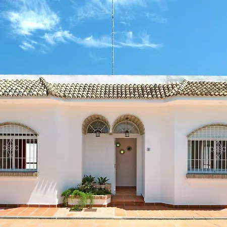 Fuente2 Piscina Comun Famila Conil De La Frontera